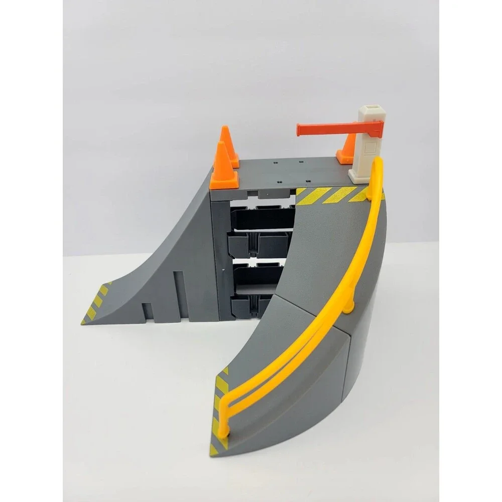 Tech Deck X-Connect SK8 Garage Park Creator Skatepark Ramp Set Incomplete
